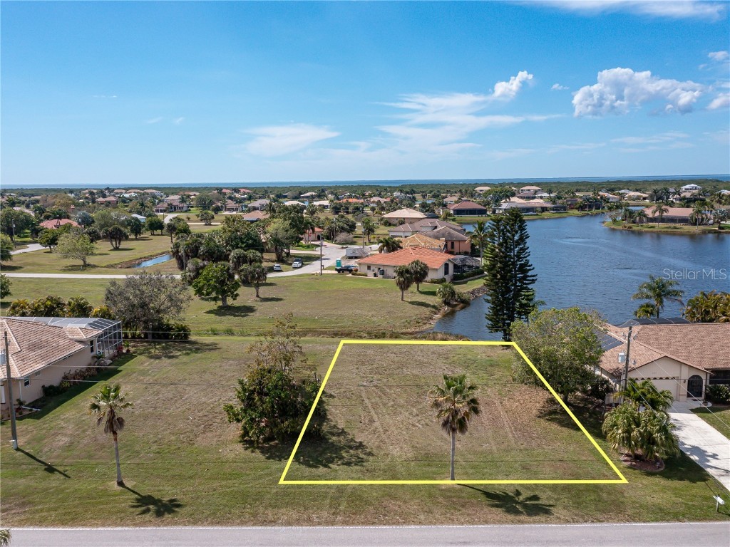 17135 Cape Horn Boulevard Punta Gorda FL 33955 C7458289 image1