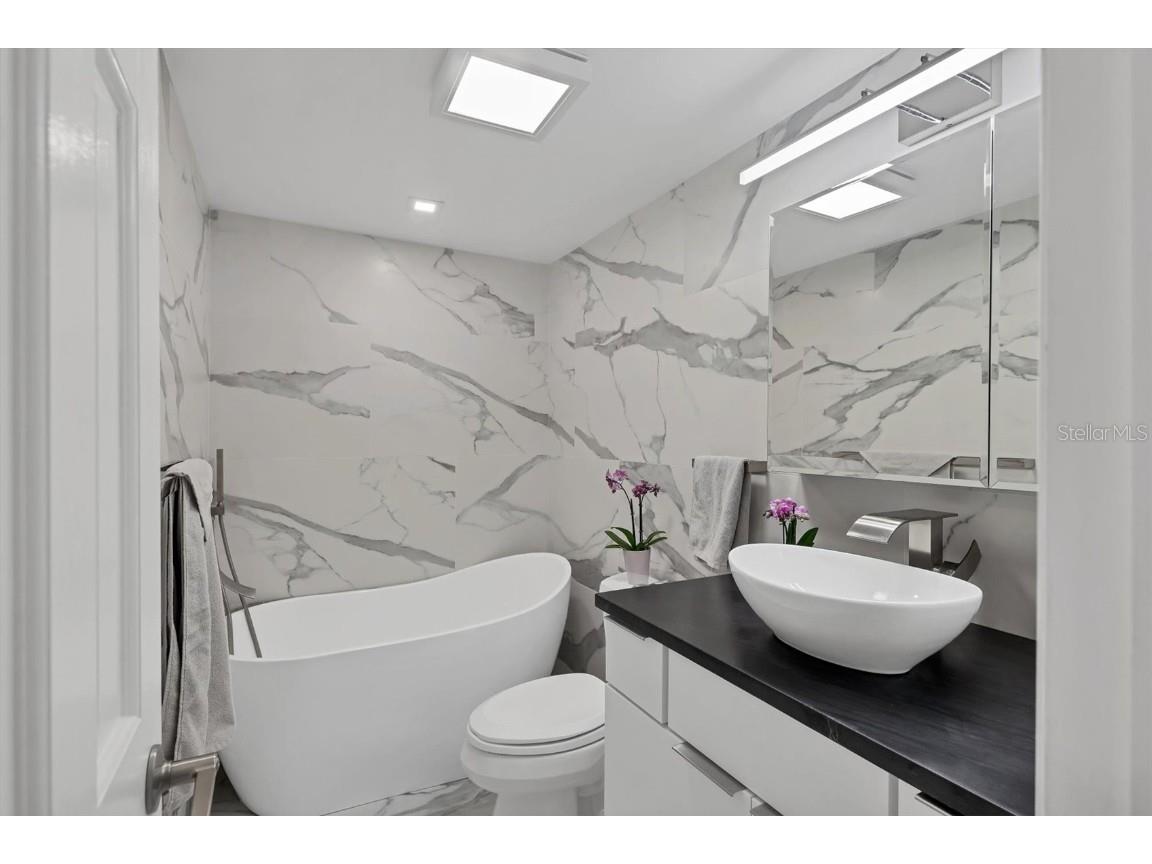 1714 69th Avenue W #B203 Bradenton FL 34207 - SARASOTA BAY ICW GULF OF MEX A4669160 image20