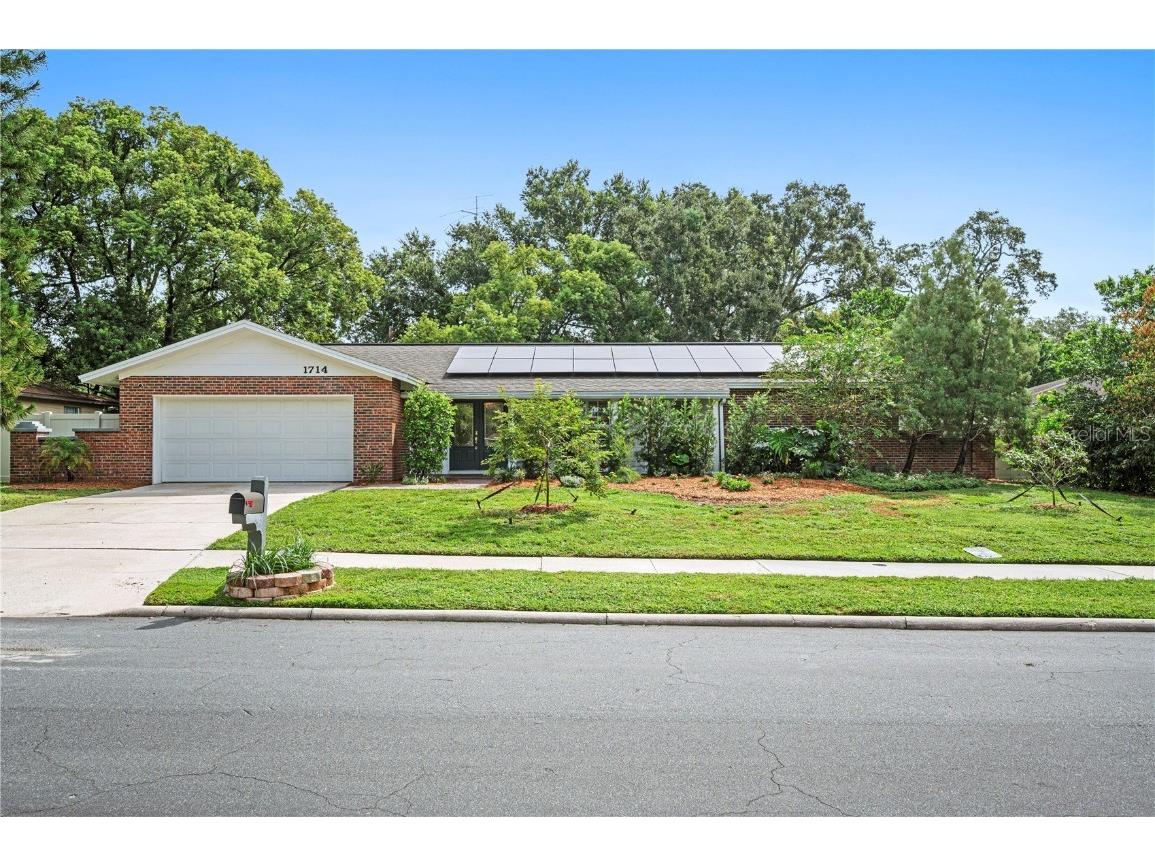 1714 Clarendon Avenue Lakeland FL 33803 L4955961 image1