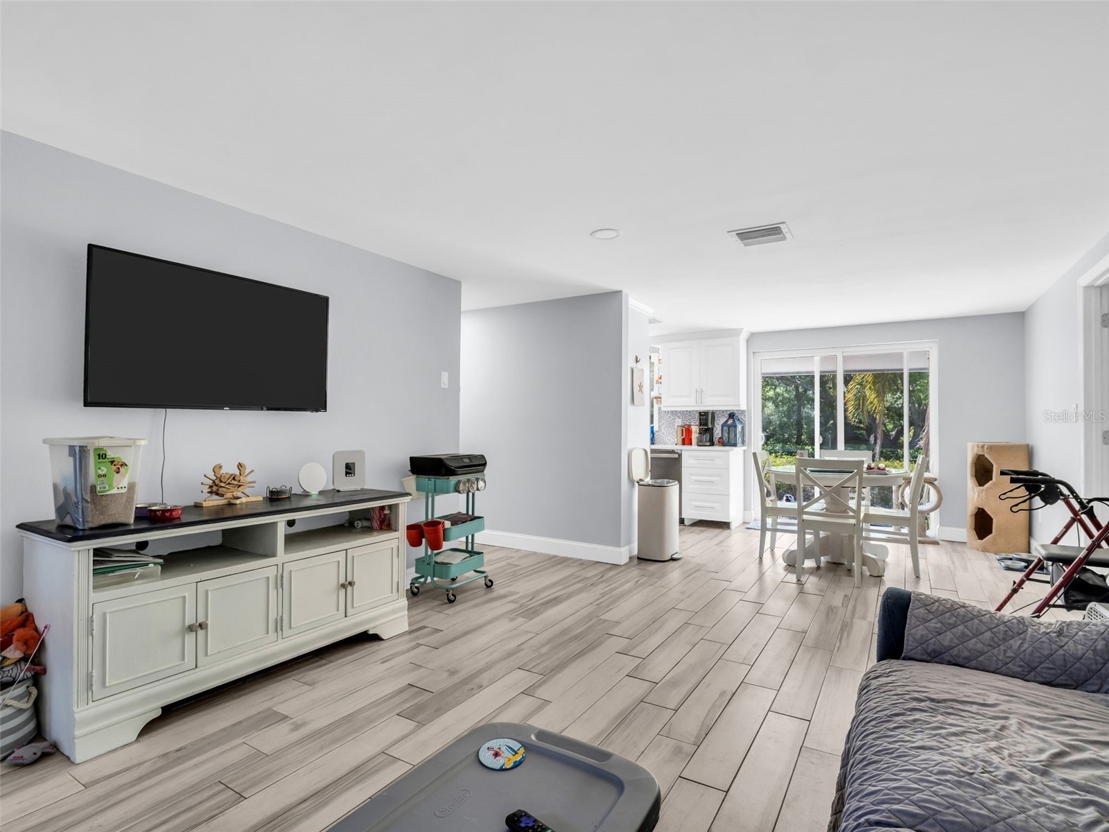1714 Coppertree Drive Tarpon Springs FL 34689 TB8502670 image4