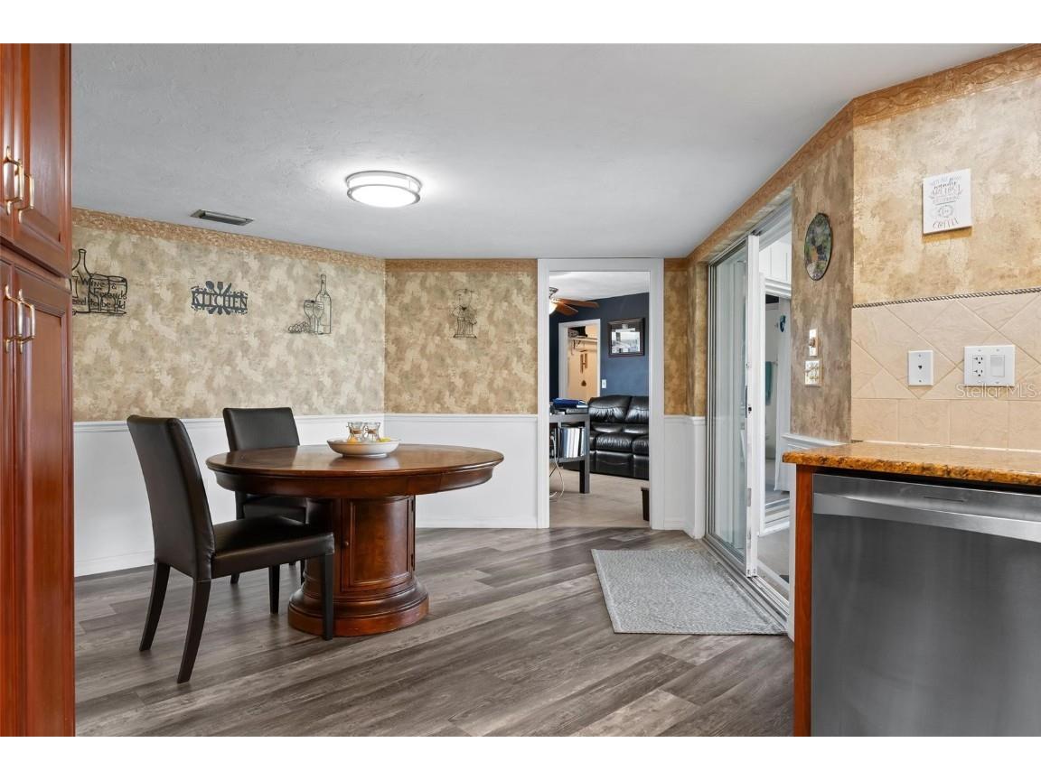 1714 Coral Sands Court Venice FL 34293 - CLAW LAKE N6141970 image19