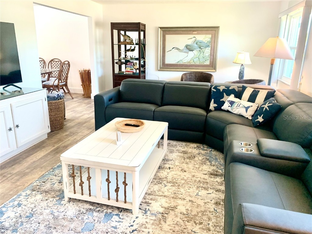 1714 Meadowood Street Sarasota FL 34231 A4624047 image10