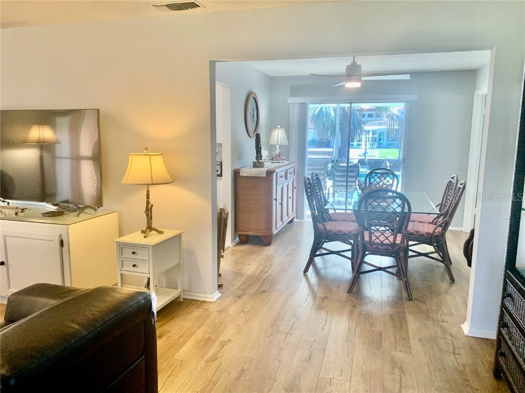 1714 Meadowood Street Sarasota FL 34231 A4624047 image12