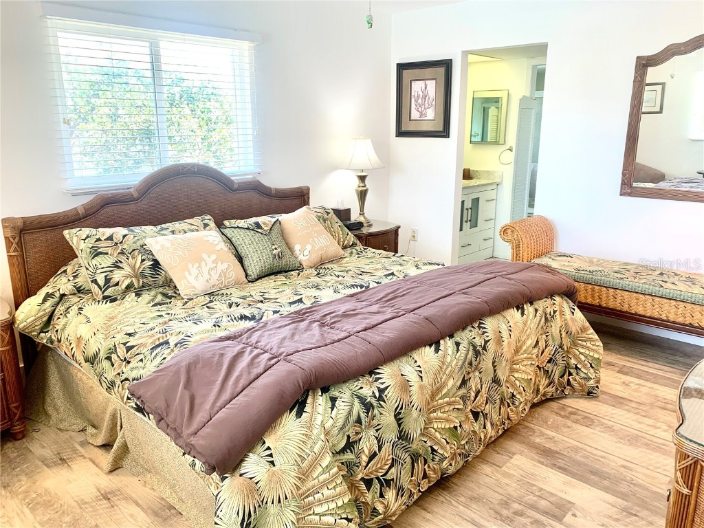 1714 Meadowood Street Sarasota FL 34231 A4624047 image14