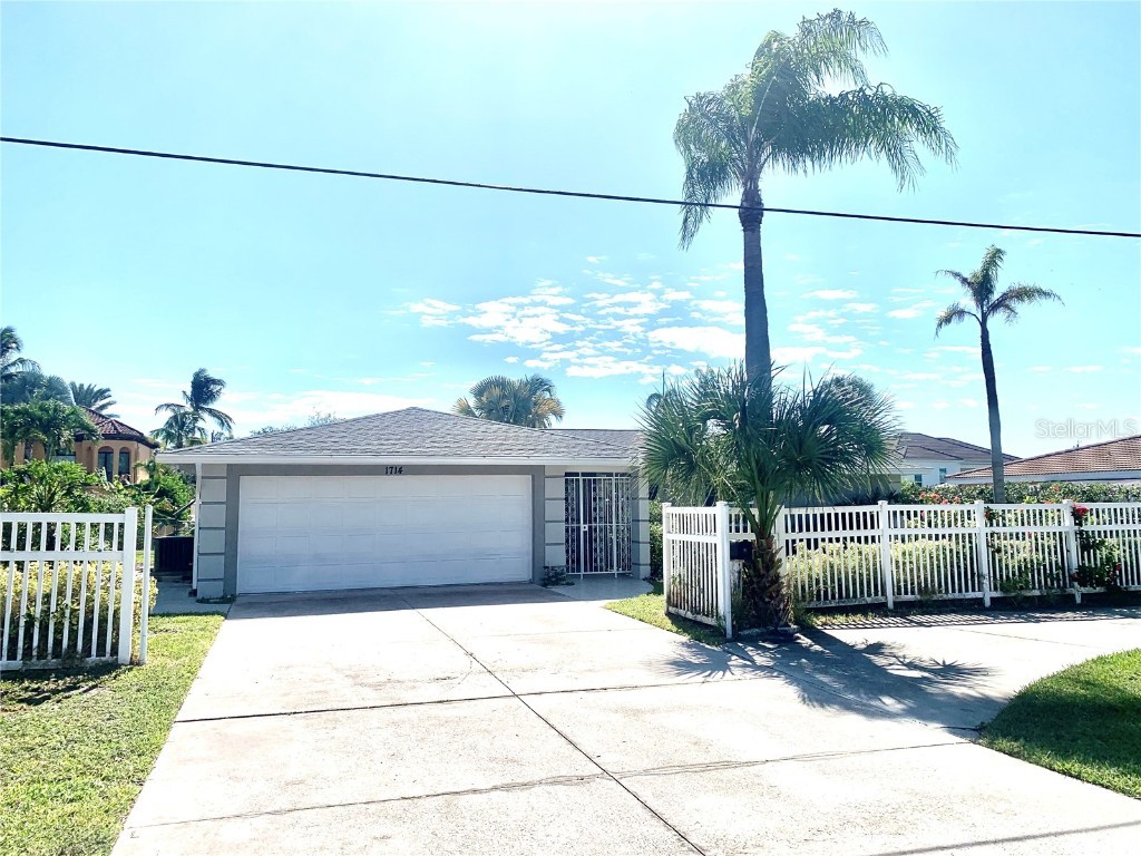 1714 Meadowood Street Sarasota FL 34231 A4624047 image2