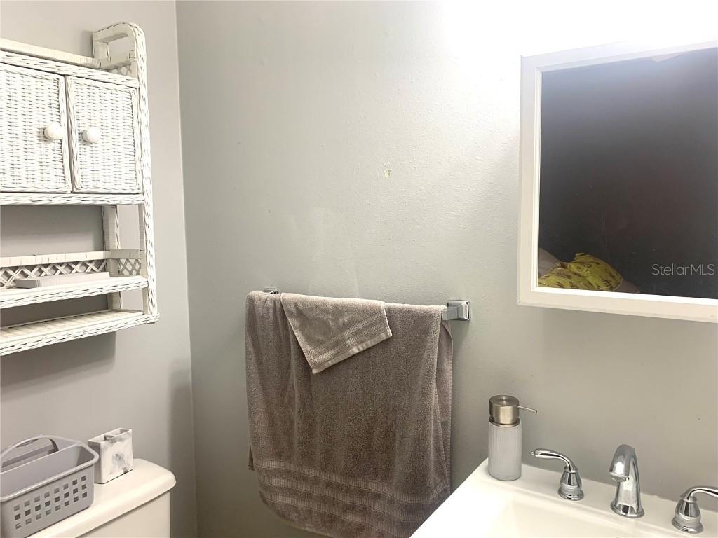 1714 Meadowood Street Sarasota FL 34231 A4624047 image30