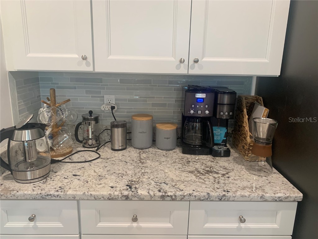 1714 Meadowood Street Sarasota FL 34231 A4624047 image34