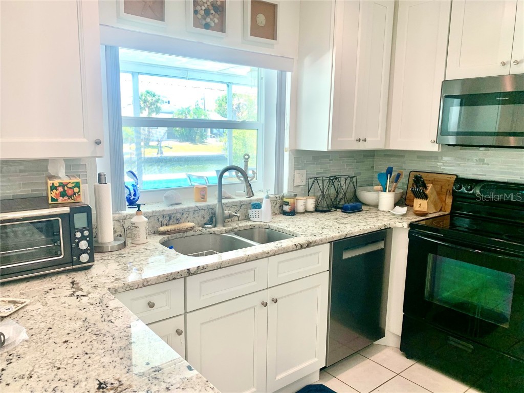 1714 Meadowood Street Sarasota FL 34231 A4624047 image38