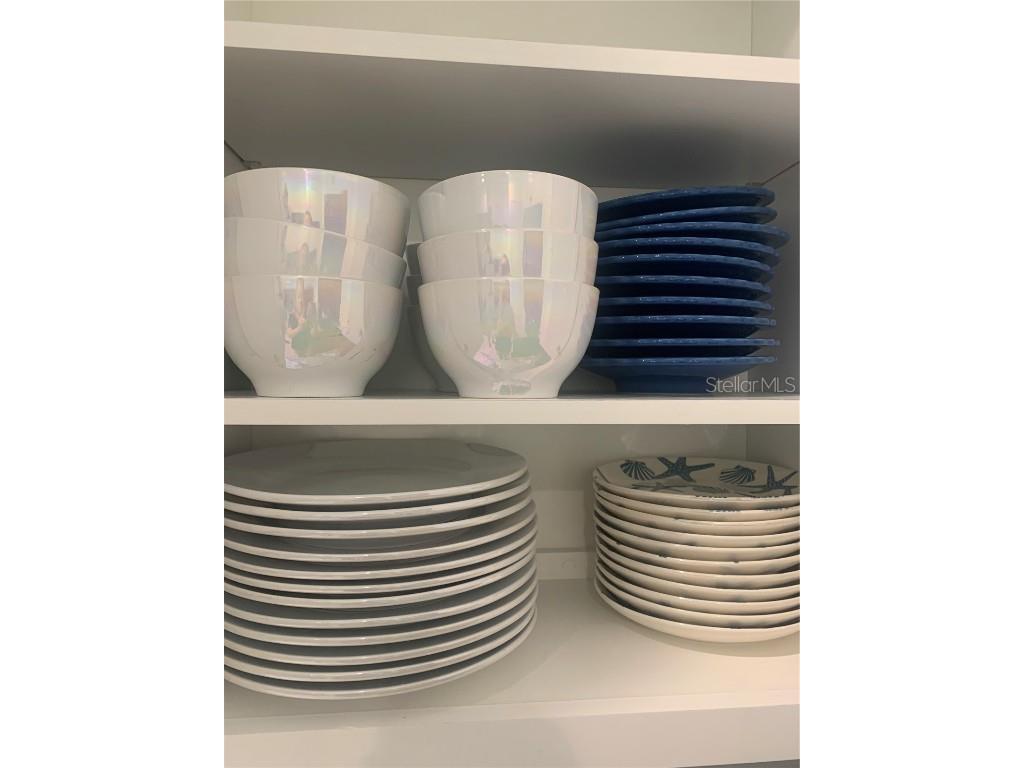 1714 Meadowood Street Sarasota FL 34231 A4624047 image40