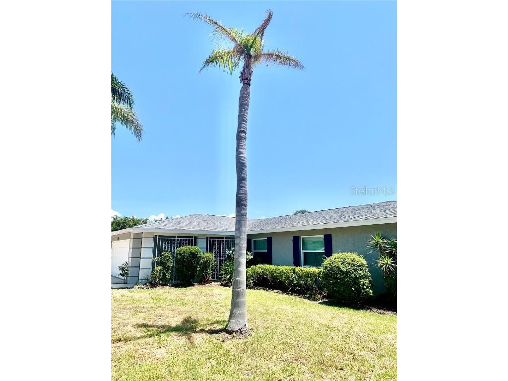 1714 Meadowood Street Sarasota FL 34231 A4624047 image42