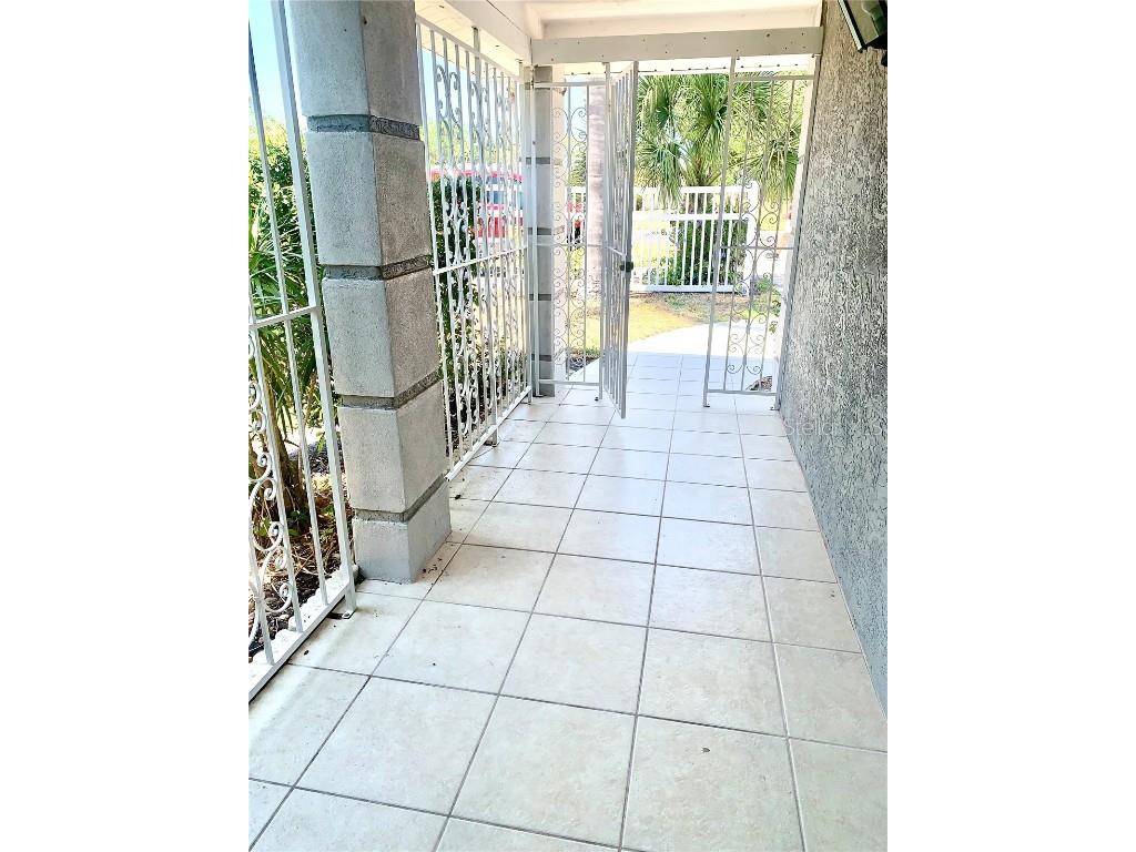 1714 Meadowood Street Sarasota FL 34231 A4624047 image44