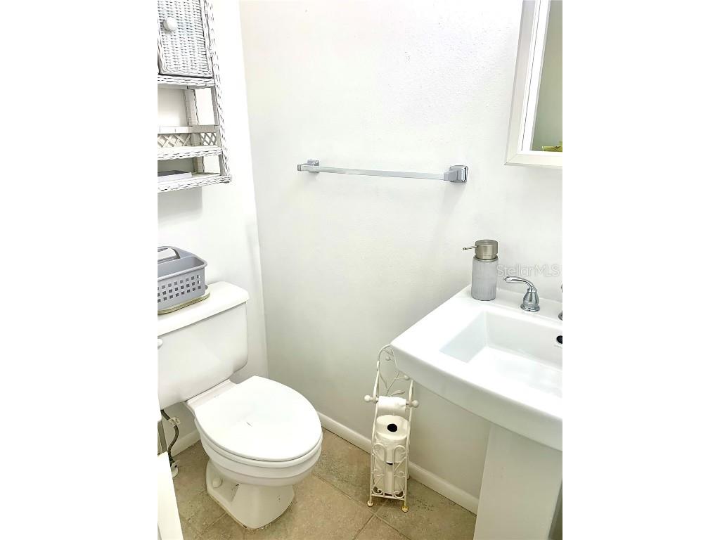 1714 Meadowood Street Sarasota FL 34231 A4624047 image67