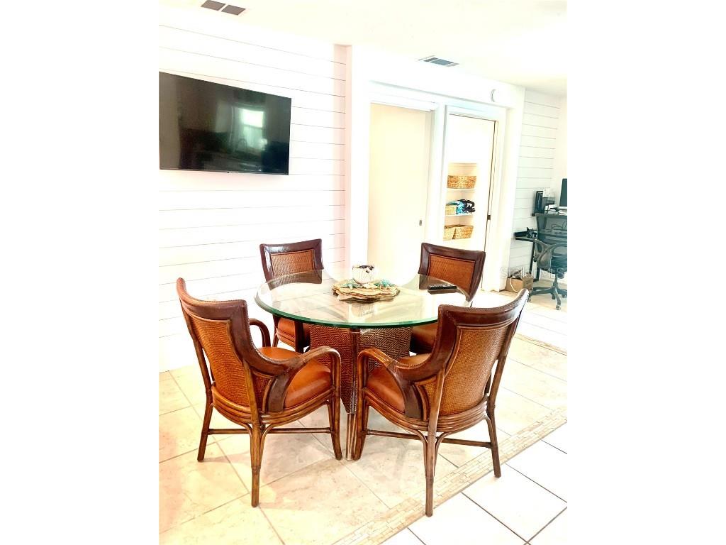 1714 Meadowood Street Sarasota FL 34231 A4624047 image69