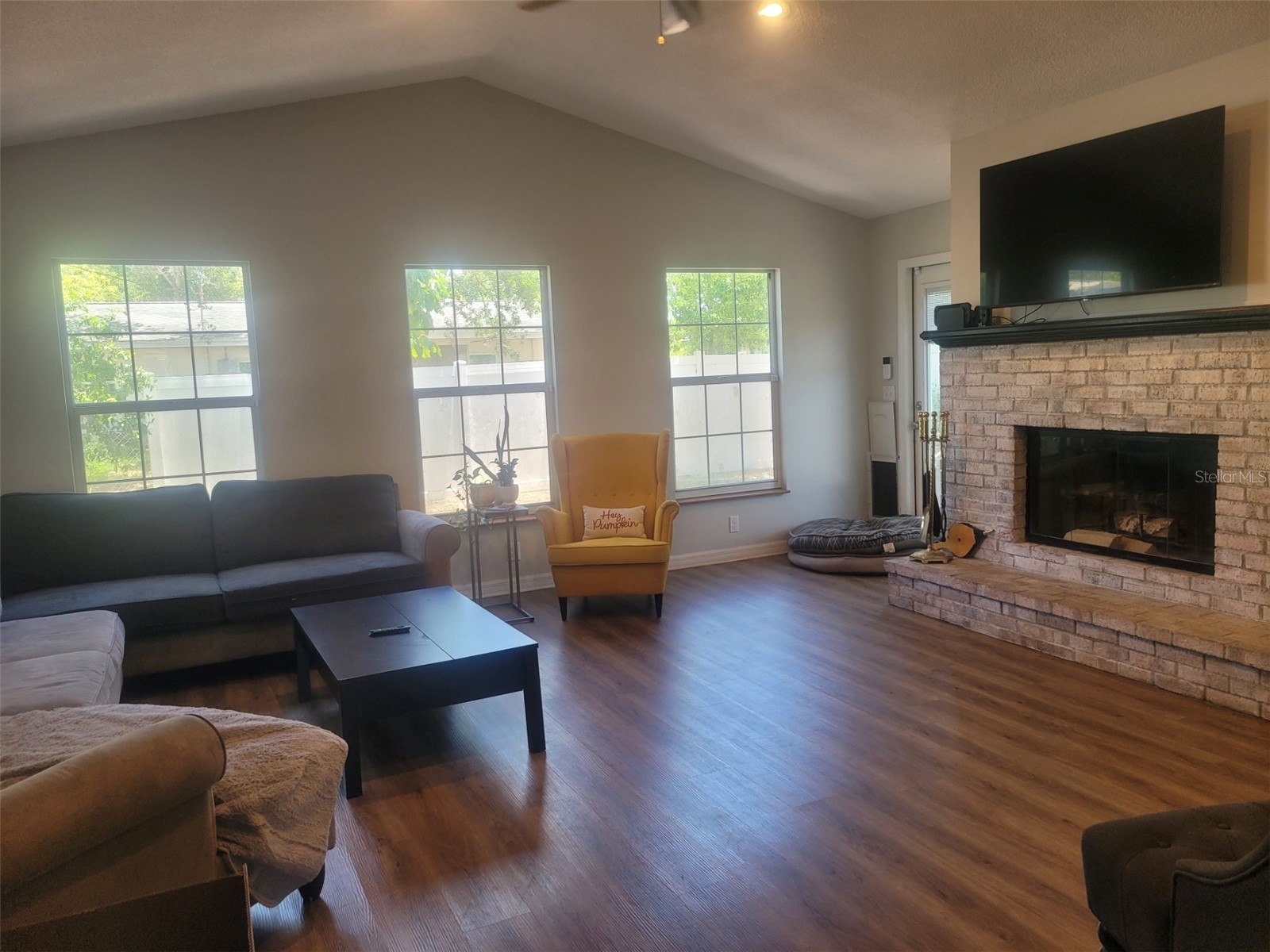 1714 Prince Philip Street Clearwater FL 33755 TB8517151 image2