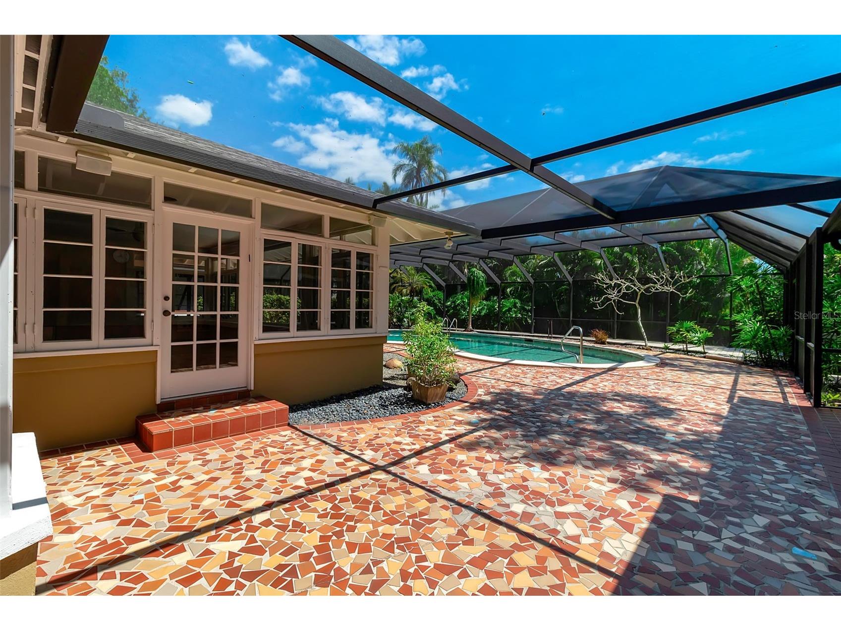 1714 South Drive Sarasota FL 34239 A4686448 image52