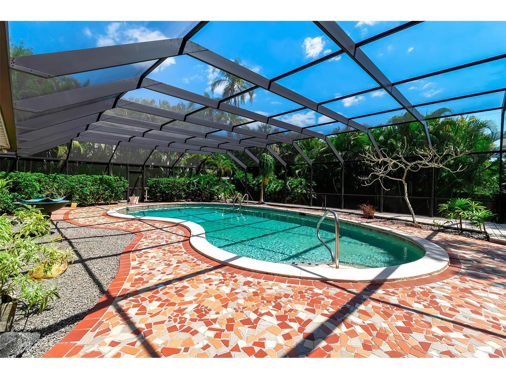 1714 South Drive Sarasota FL 34239 A4686448 image57