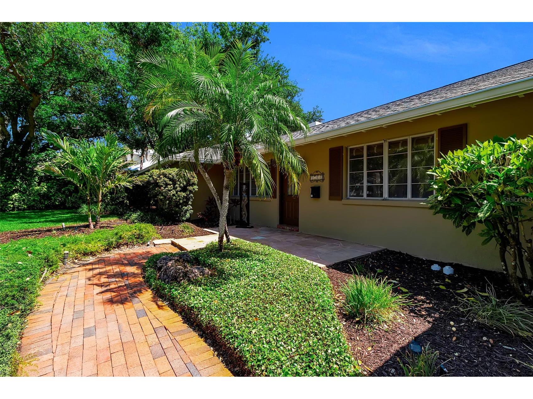 1714 South Drive Sarasota FL 34239 A4686448 image7