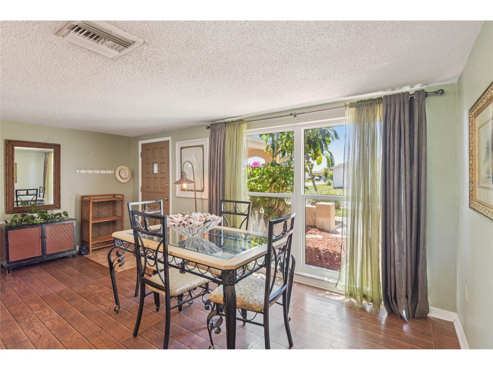 1714 Springdale Drive Holiday FL 34691 TB8495646 image6