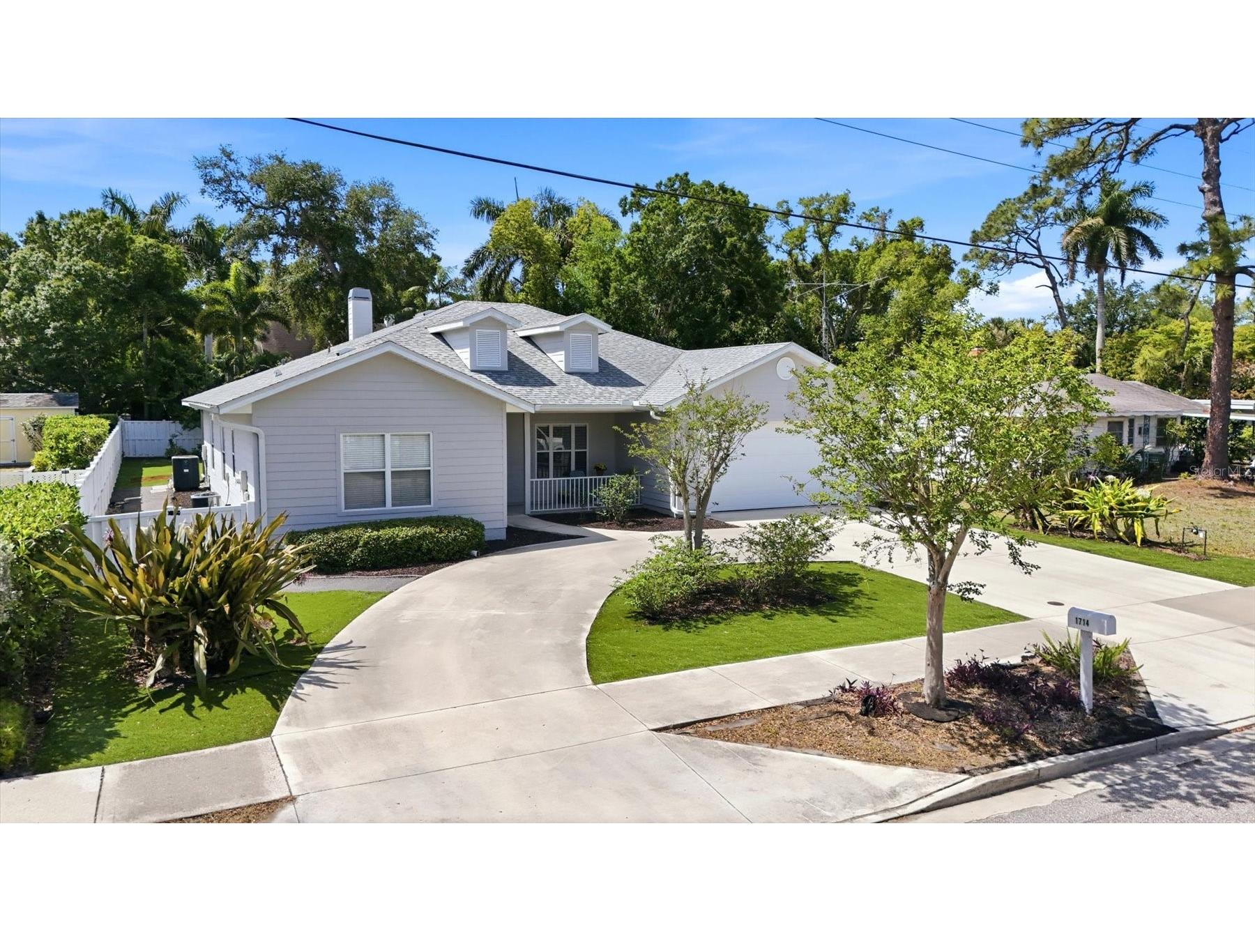 1714 Waldemere Street Sarasota FL 34239 A4688029 image1