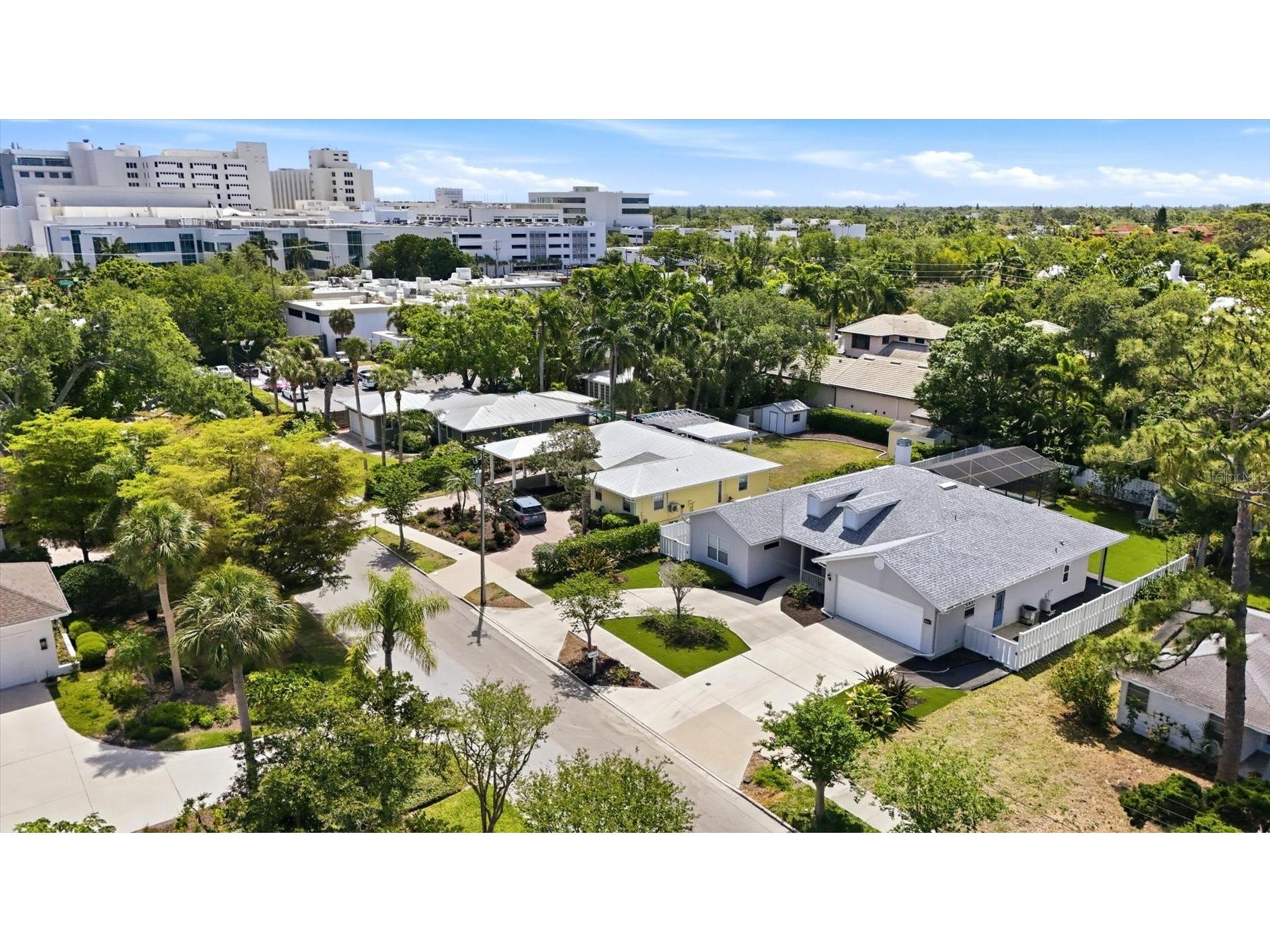 1714 Waldemere Street Sarasota FL 34239 A4688029 image3