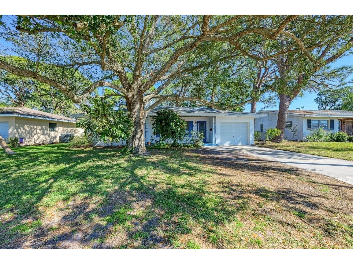 1715 30th Street W Bradenton FL 34205 A4558287 image1