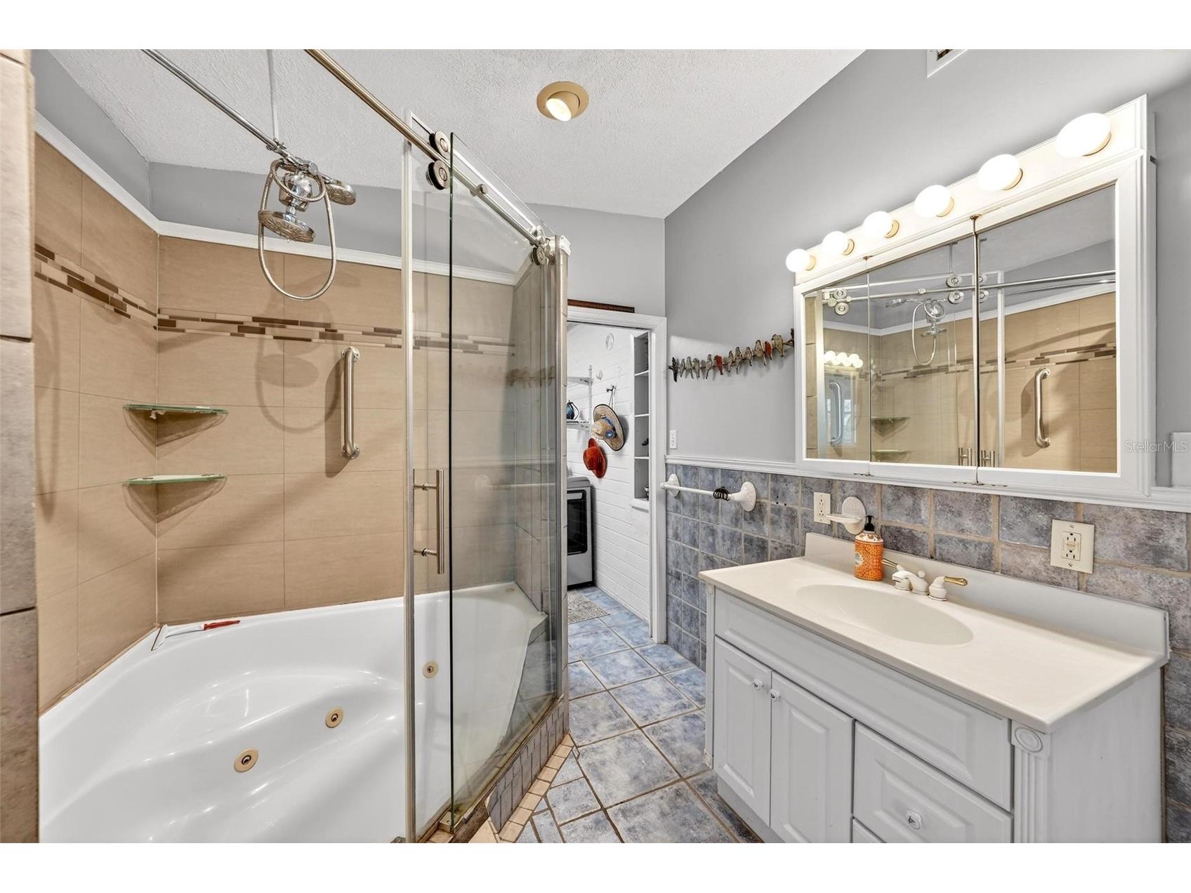 1715 Areca Way Daytona Beach FL 32117 V4947931 image34