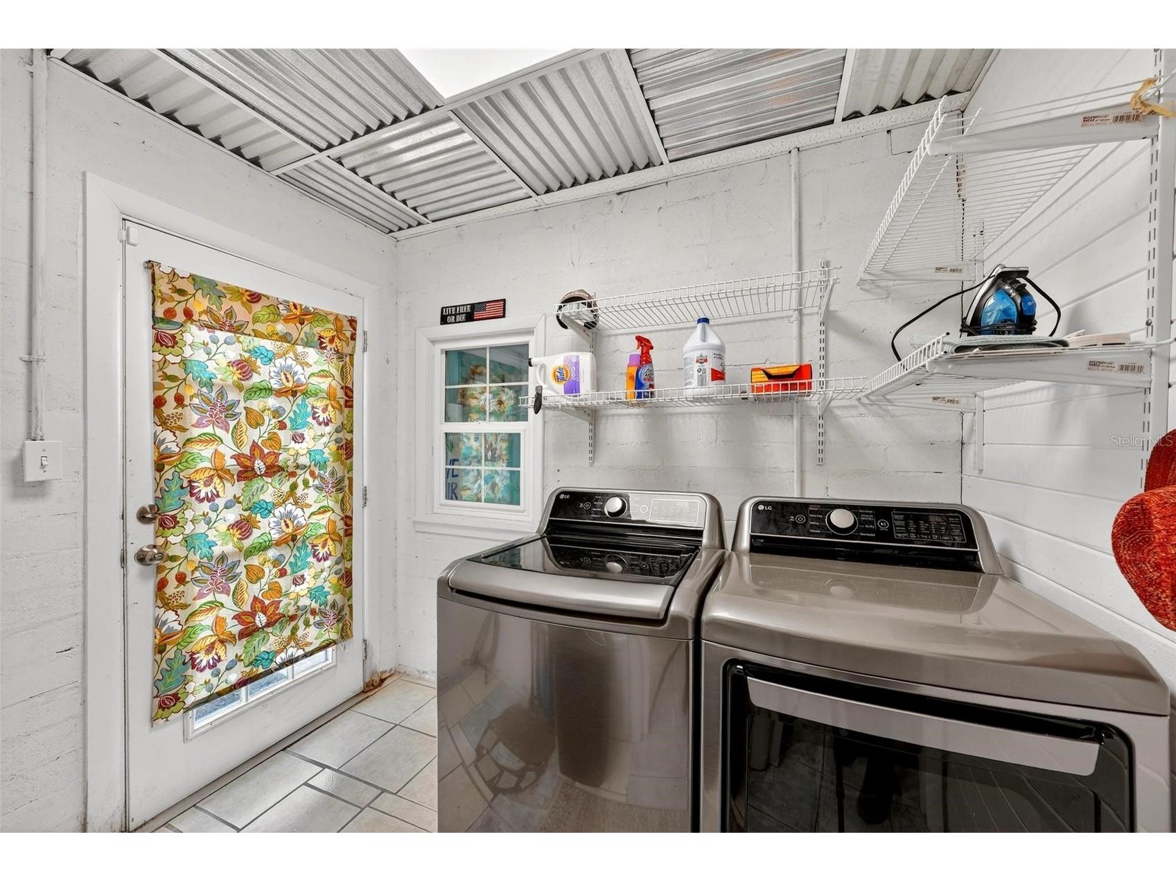 1715 Areca Way Daytona Beach FL 32117 V4947931 image37