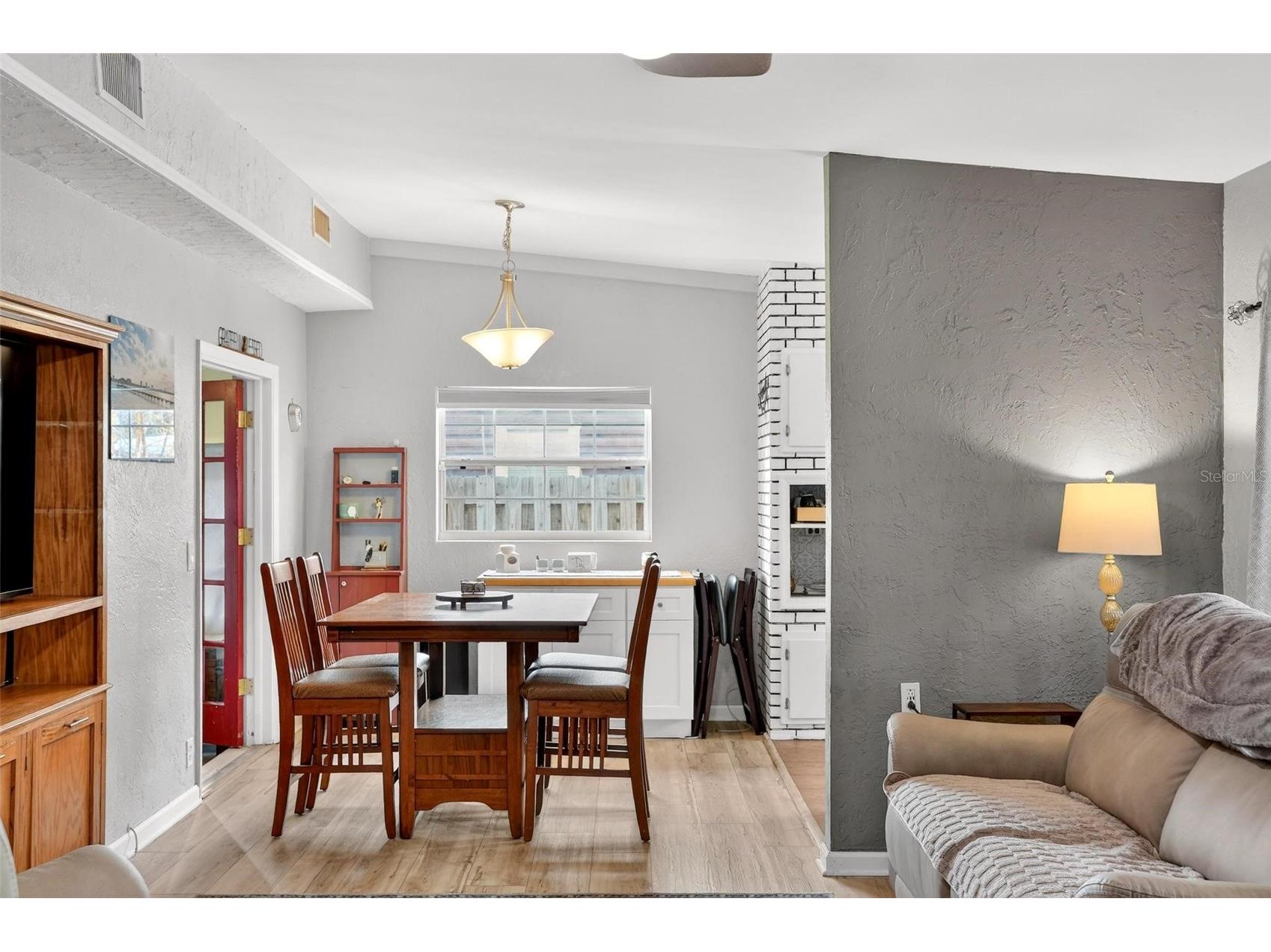 1715 Areca Way Daytona Beach FL 32117 V4947931 image8