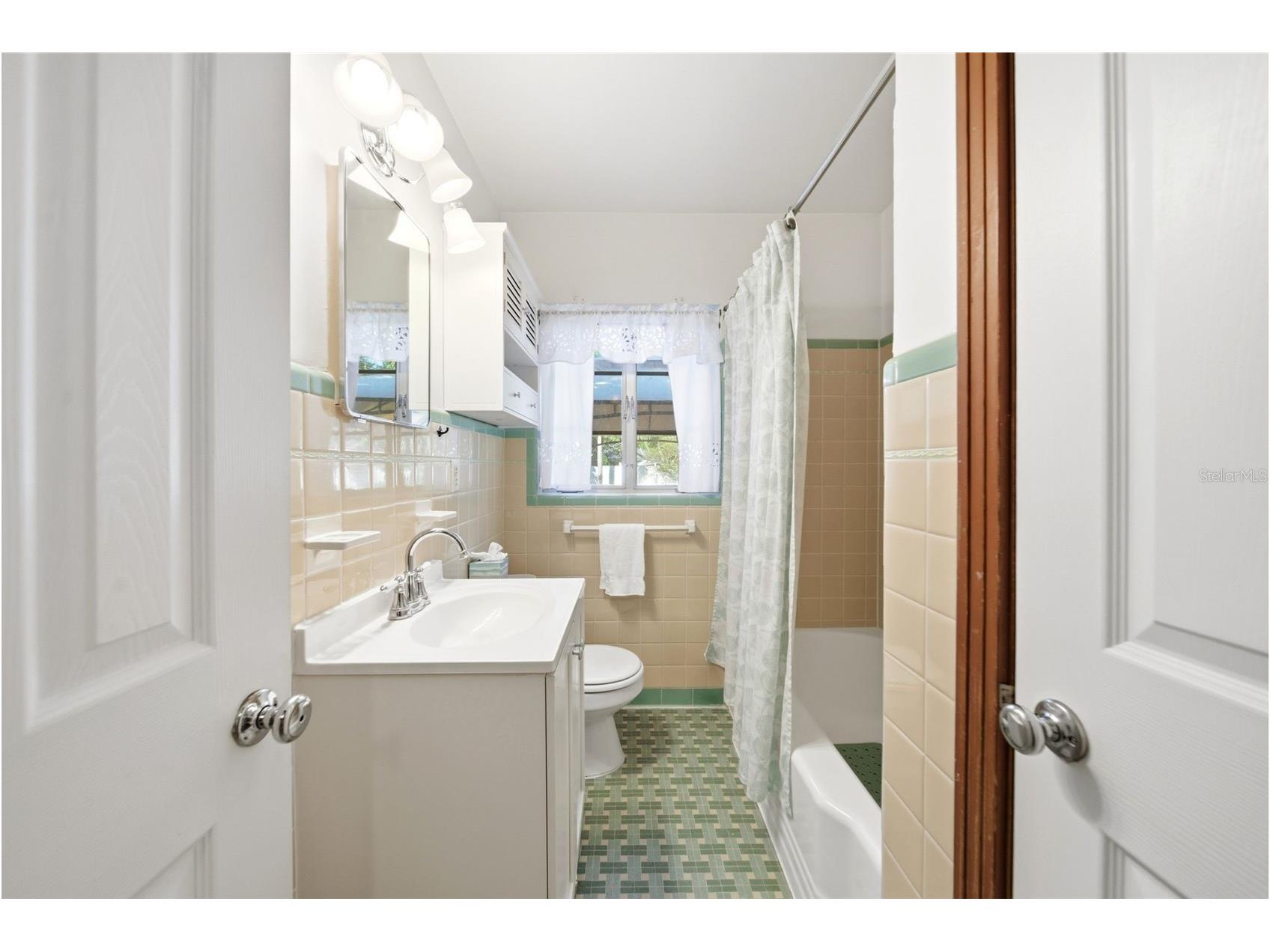 1715 Canton Street Orlando FL 32803 O6360588 image18