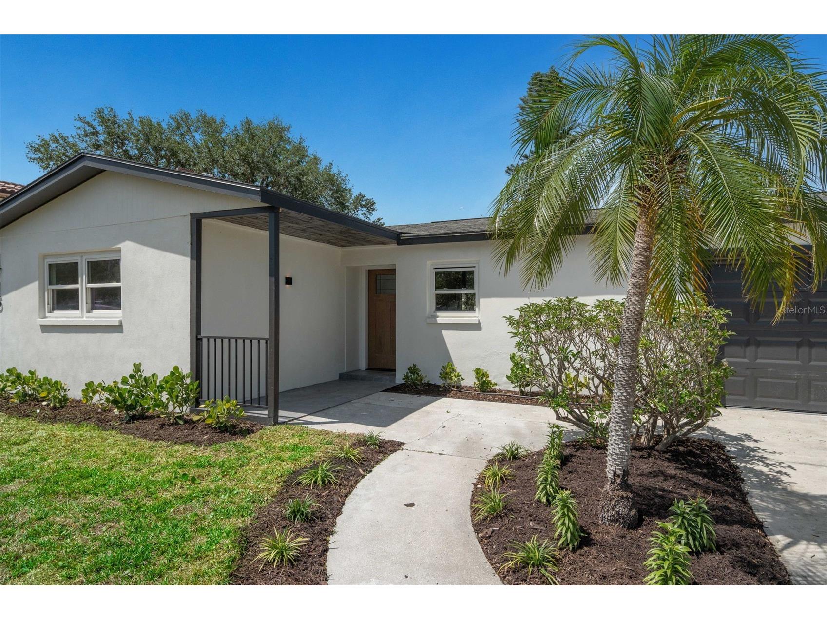 1715 Delaware Avenue NE Saint Petersburg FL 33703 TB8504603 image2