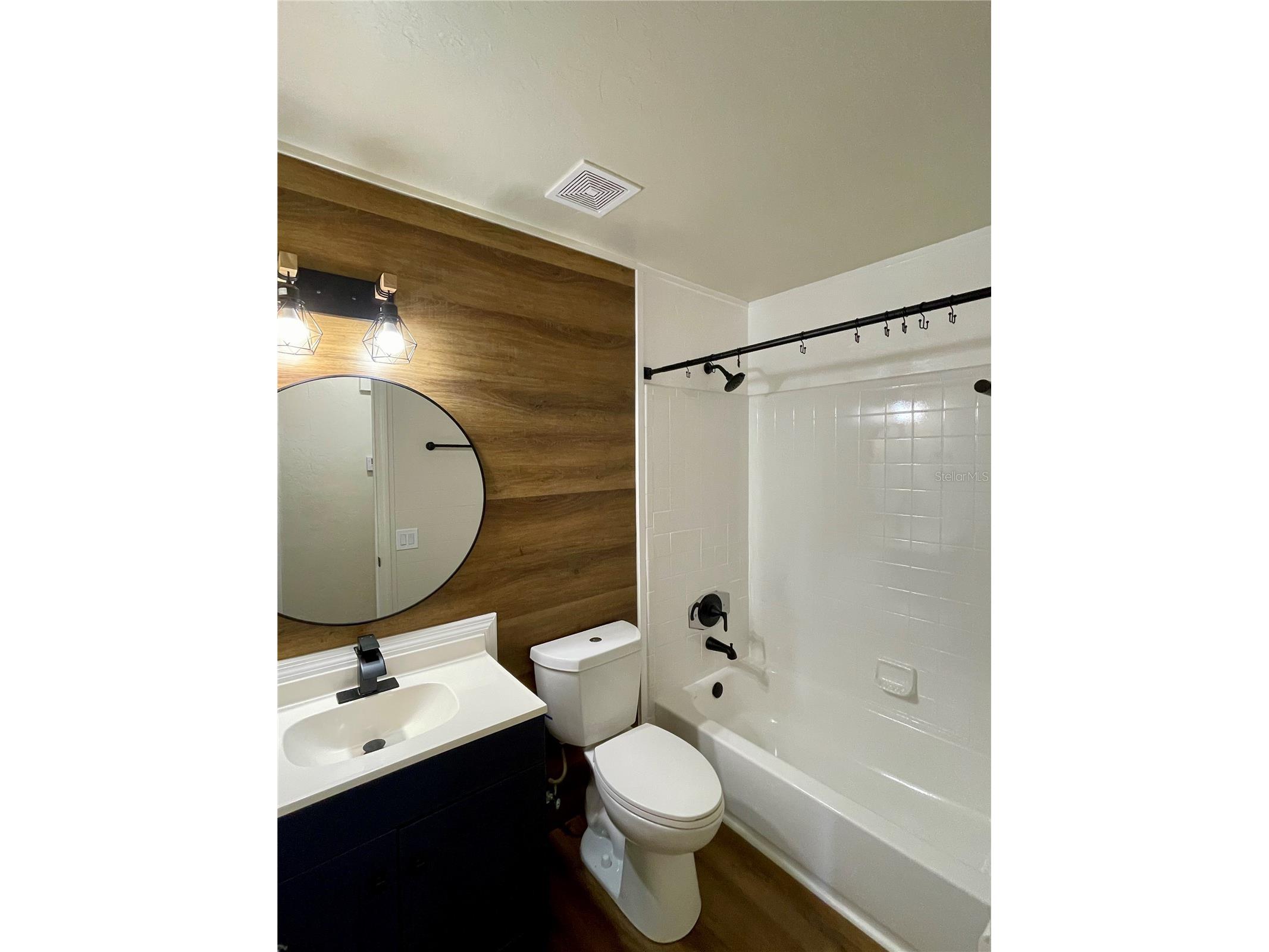 1715 NE 6th Place Gainesville FL 32641 GC536603 image14