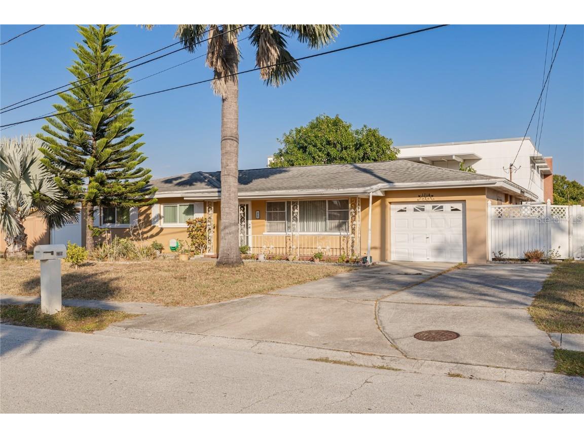 1715 S Jefferson Avenue Largo FL 33770 TB8449699 image1