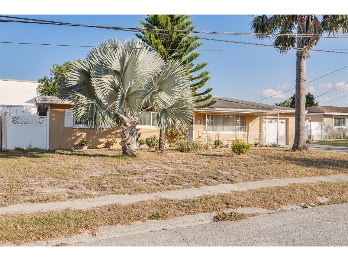 1715 S Jefferson Avenue Largo FL 33770 TB8449699 image3