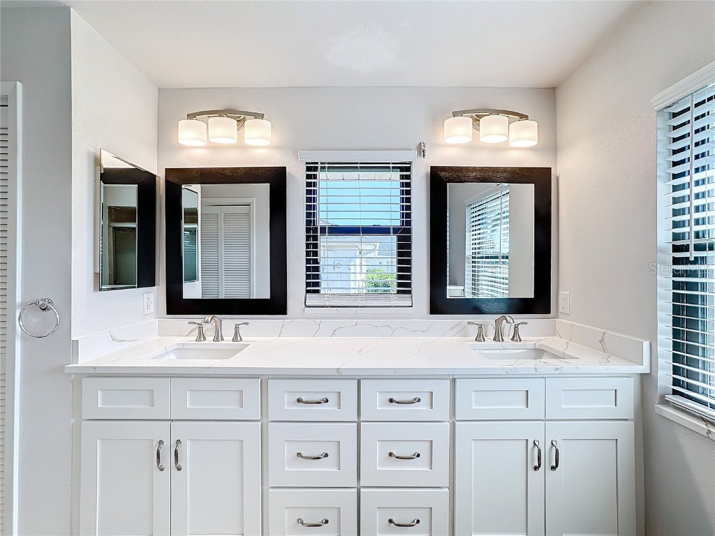 1715 S Pebble Beach Boulevard Sun City Center FL 33573 TB8321141 image22