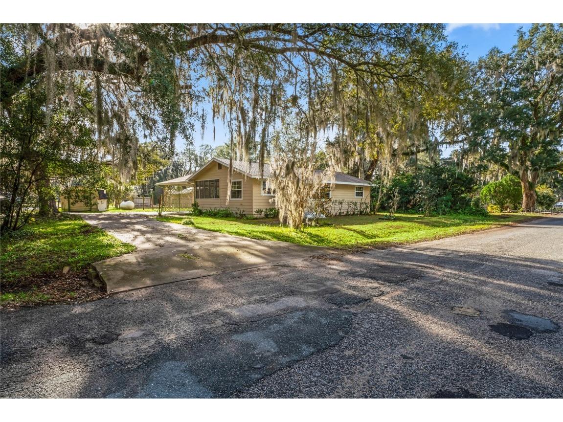 1715 SE 169th Avenue Road Silver Springs FL 34488 - North Lake O6172249 image1