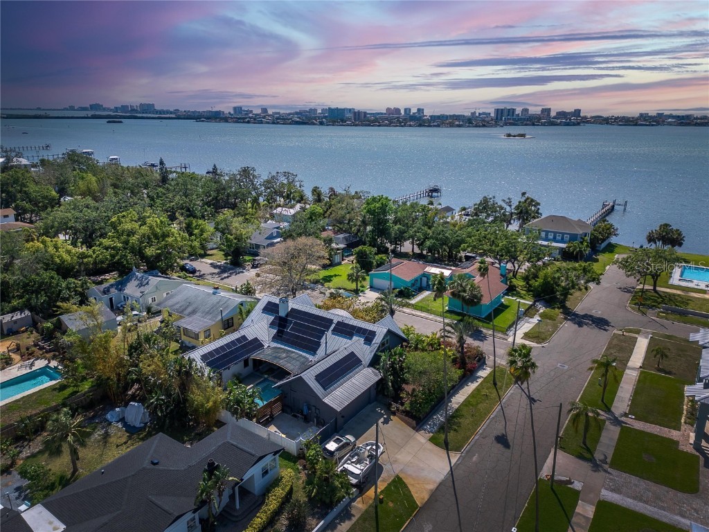 1715 Sunset Drive Clearwater FL 33755 TB8365260 image1