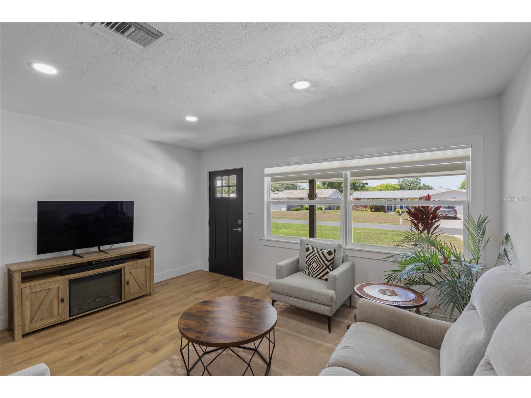 1715 Thomas Drive Clearwater FL 33759 TB8491800 image6