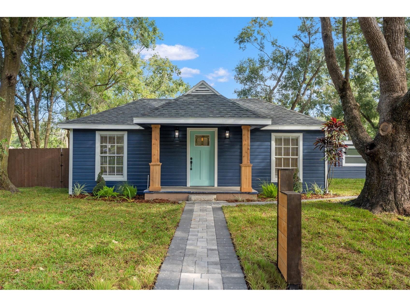 1715 W Hollywood Street Tampa FL 33604 TB8436040 image1