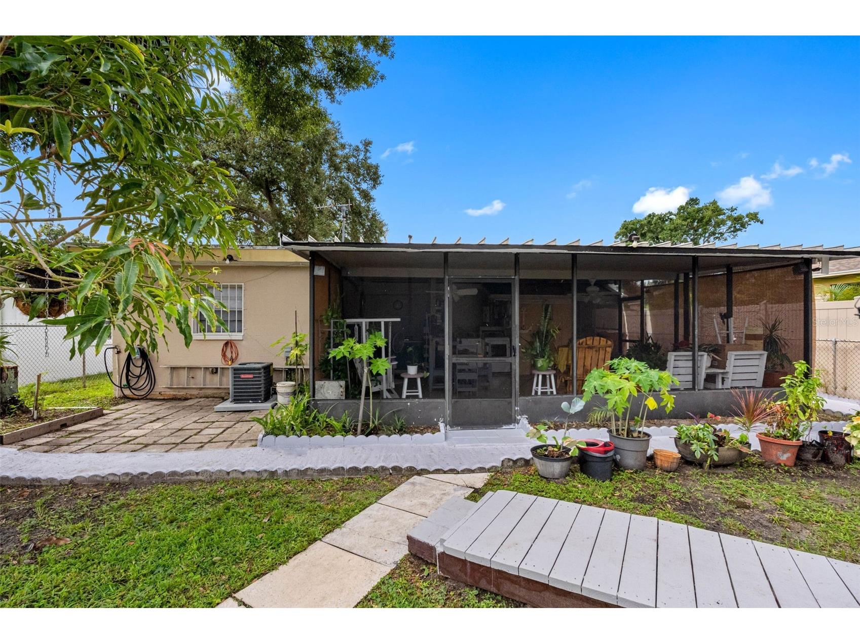 1715 W Saint John Street Tampa FL 33607 TB8428169 image19