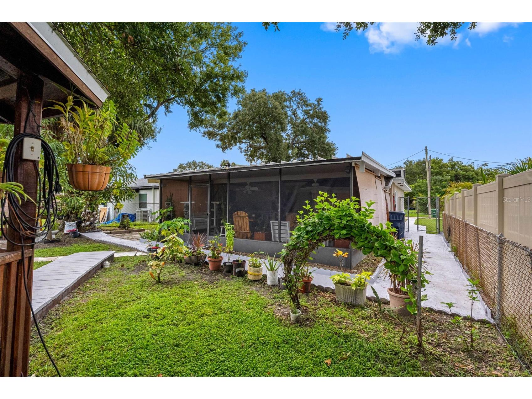 1715 W Saint John Street Tampa FL 33607 TB8428169 image21