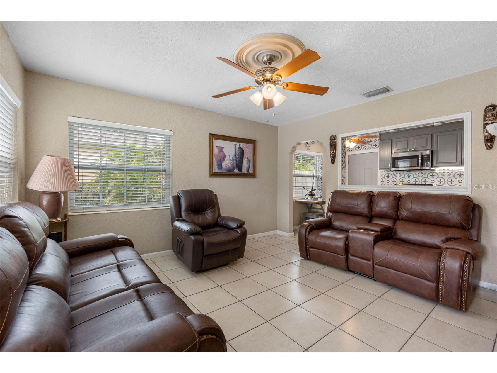 1715 W Saint John Street Tampa FL 33607 TB8428169 image36