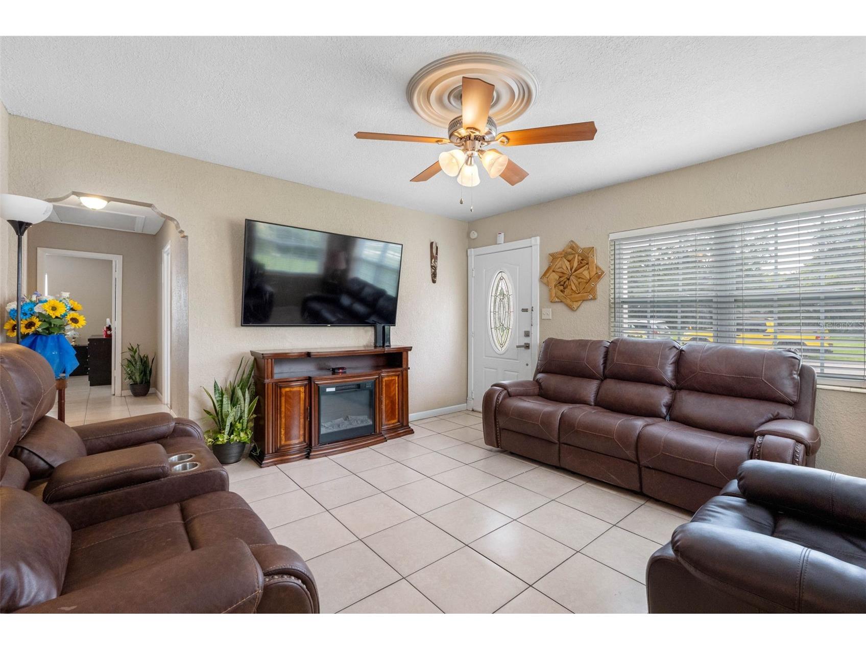 1715 W Saint John Street Tampa FL 33607 TB8428169 image38