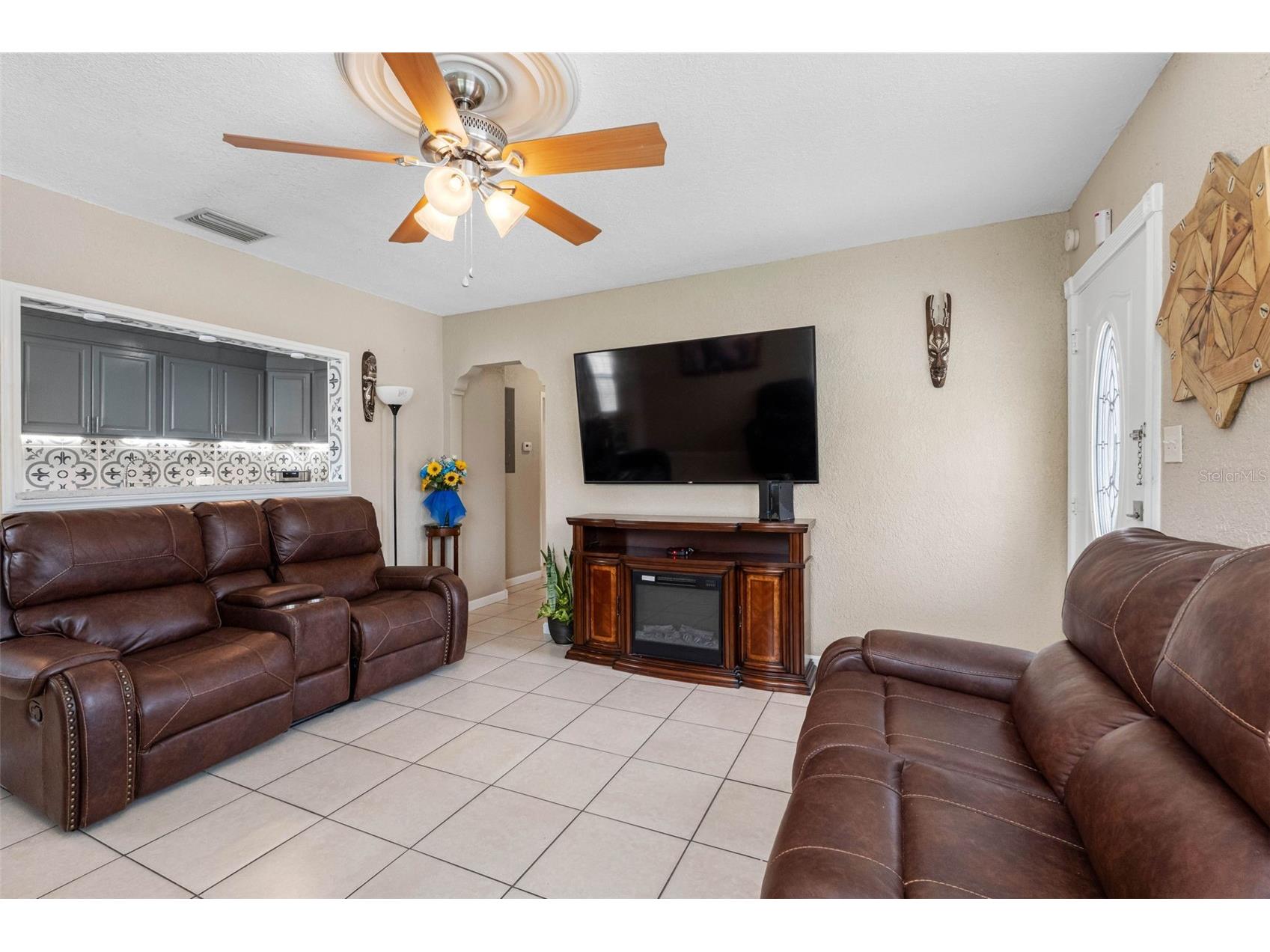 1715 W Saint John Street Tampa FL 33607 TB8428169 image39