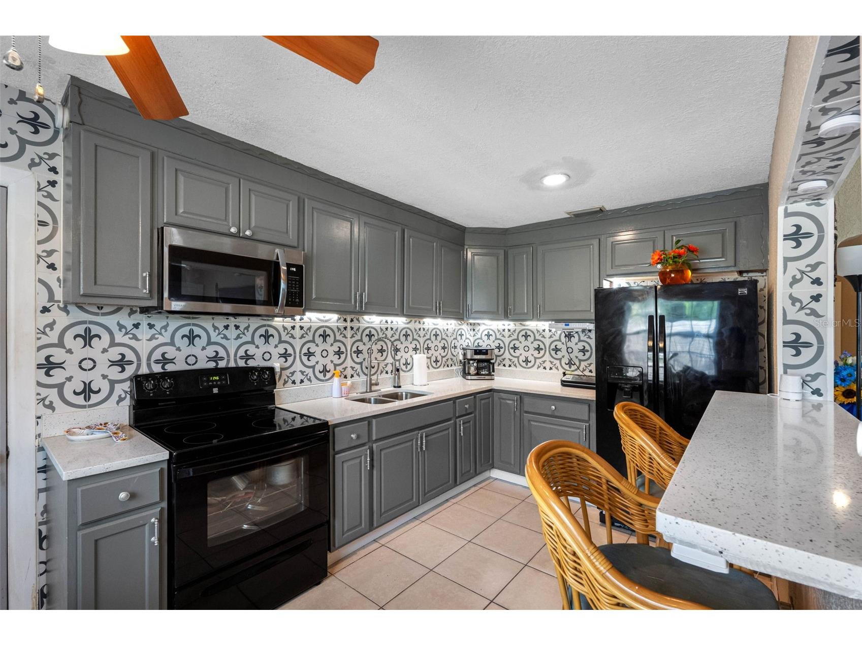 1715 W Saint John Street Tampa FL 33607 TB8428169 image40