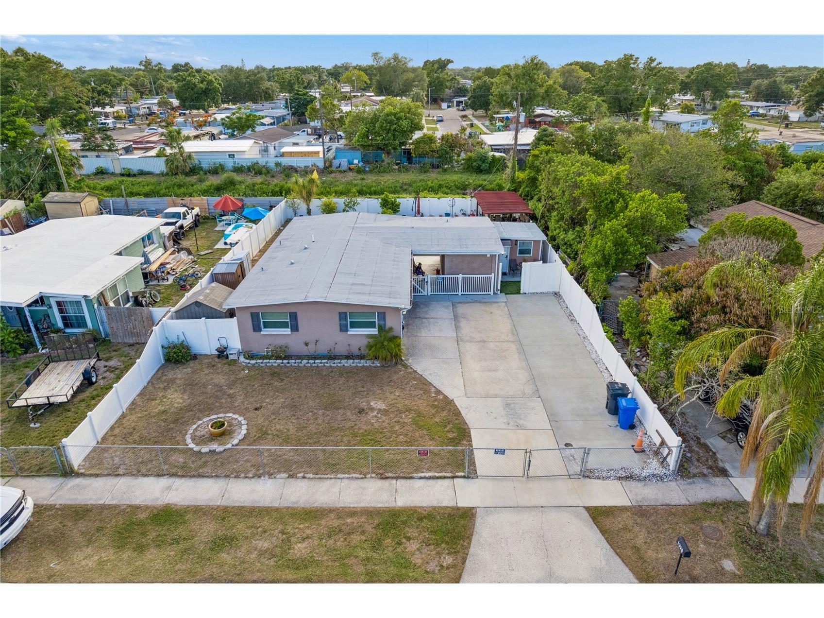 1715 Waikiki Way Tampa FL 33619 TB8524966 image8