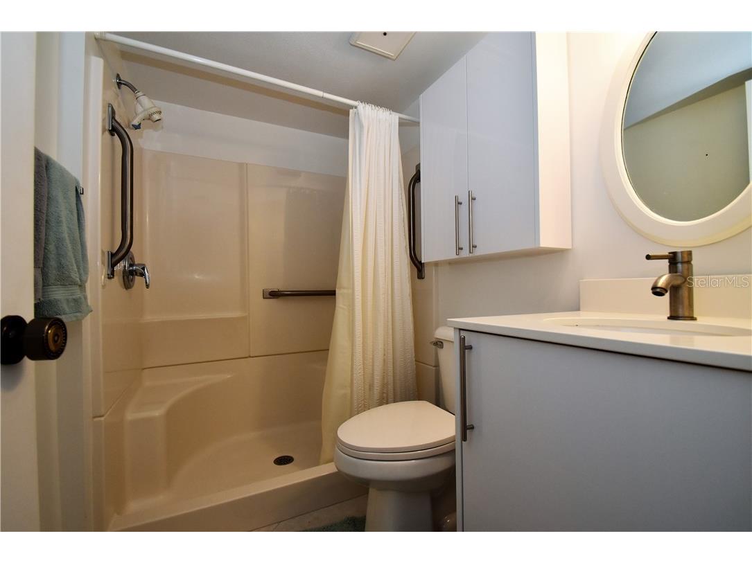 1716 Glenhouse Drive #GL320 Sarasota FL 34231 A4482091 image13