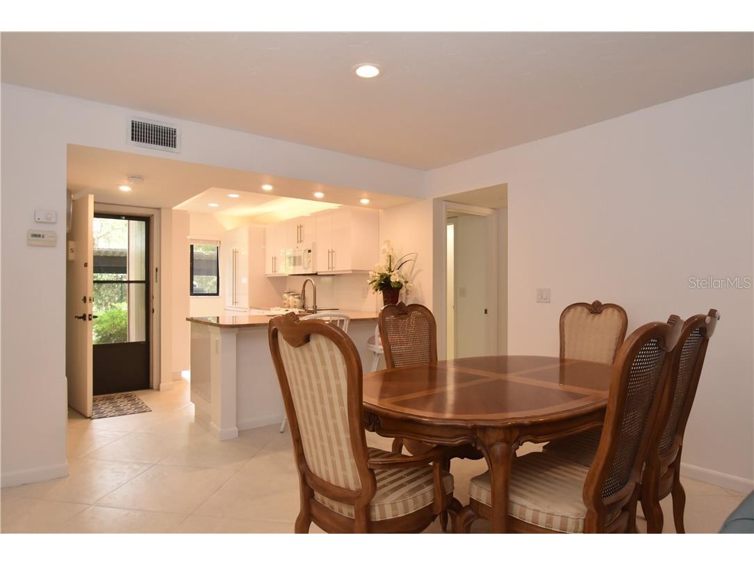 1716 Glenhouse Drive #GL320 Sarasota FL 34231 A4482091 image6