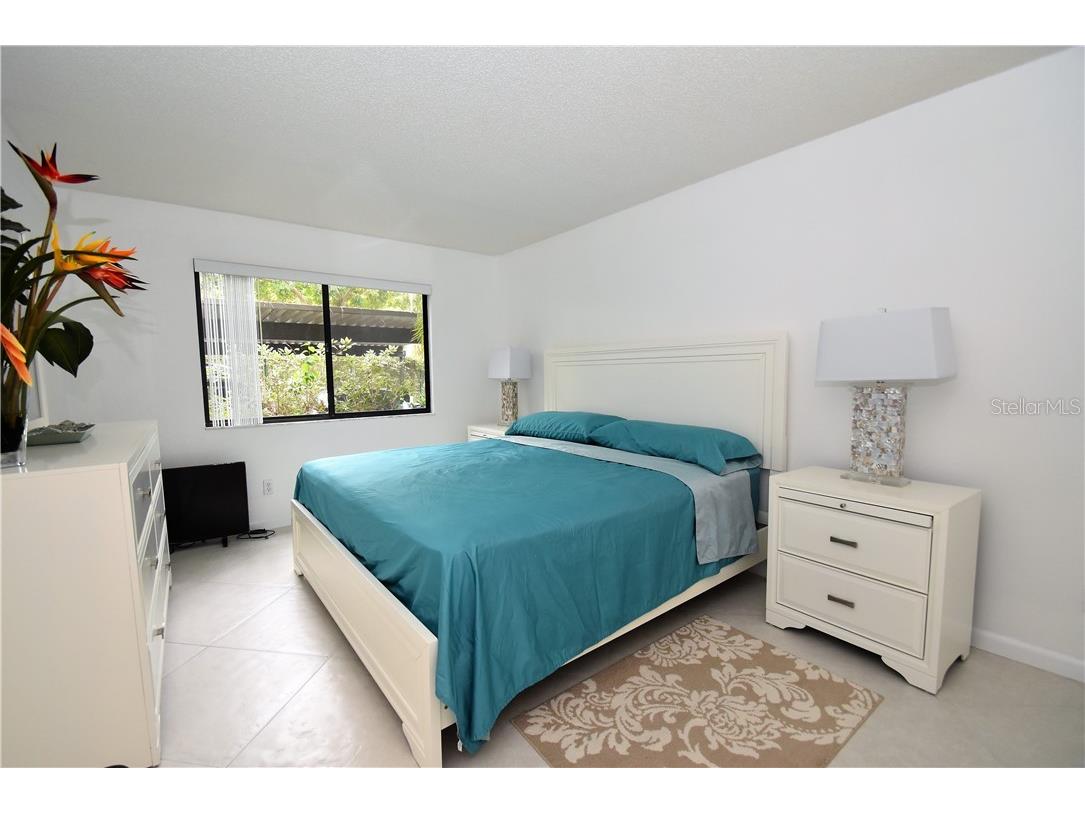 1716 Glenhouse Drive #GL320 Sarasota FL 34231 A4482091 image8