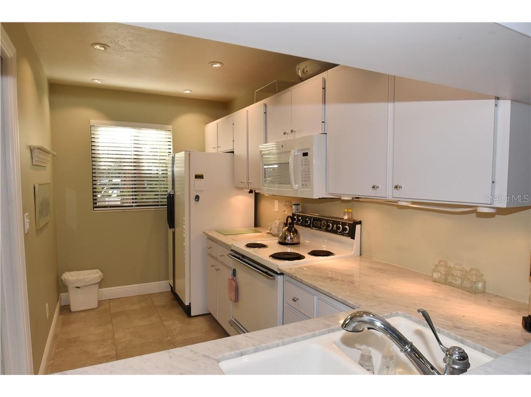 1716 Glenhouse Drive #GL324 Sarasota FL 34231 A4449510 image7