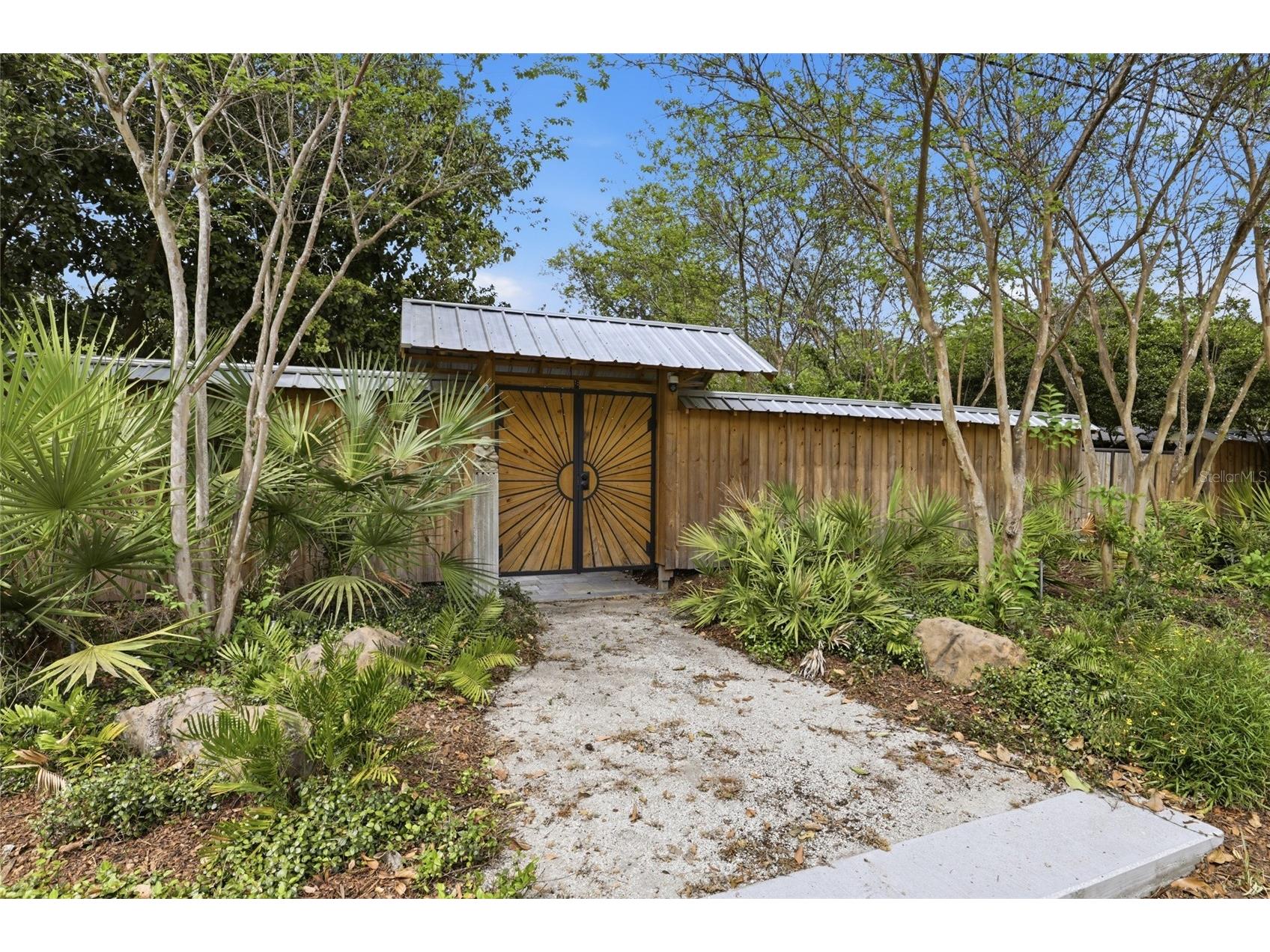 1716 NW 12th Road Gainesville FL 32605 GC539201 image1